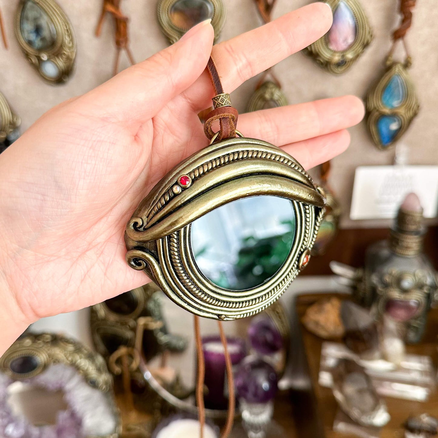 Handmade Natural Black Obsidian Pendant Necklace/Magic Obsidian Mirror Crystal Pendant/Scrying Mirror Protection Jewelry/Altar Tool