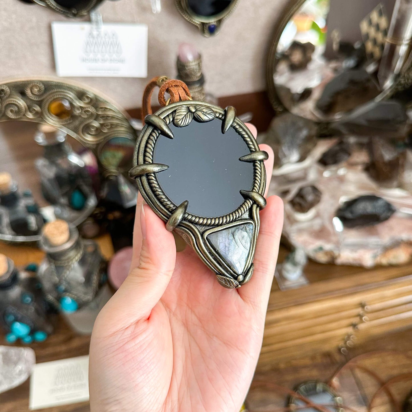 Handmade Natural Black Obsidian Pendant Necklace/Magic Obsidian Mirror Crystal Pendant/Scrying Mirror Talisman Protection Jewelry/Altar Tool
