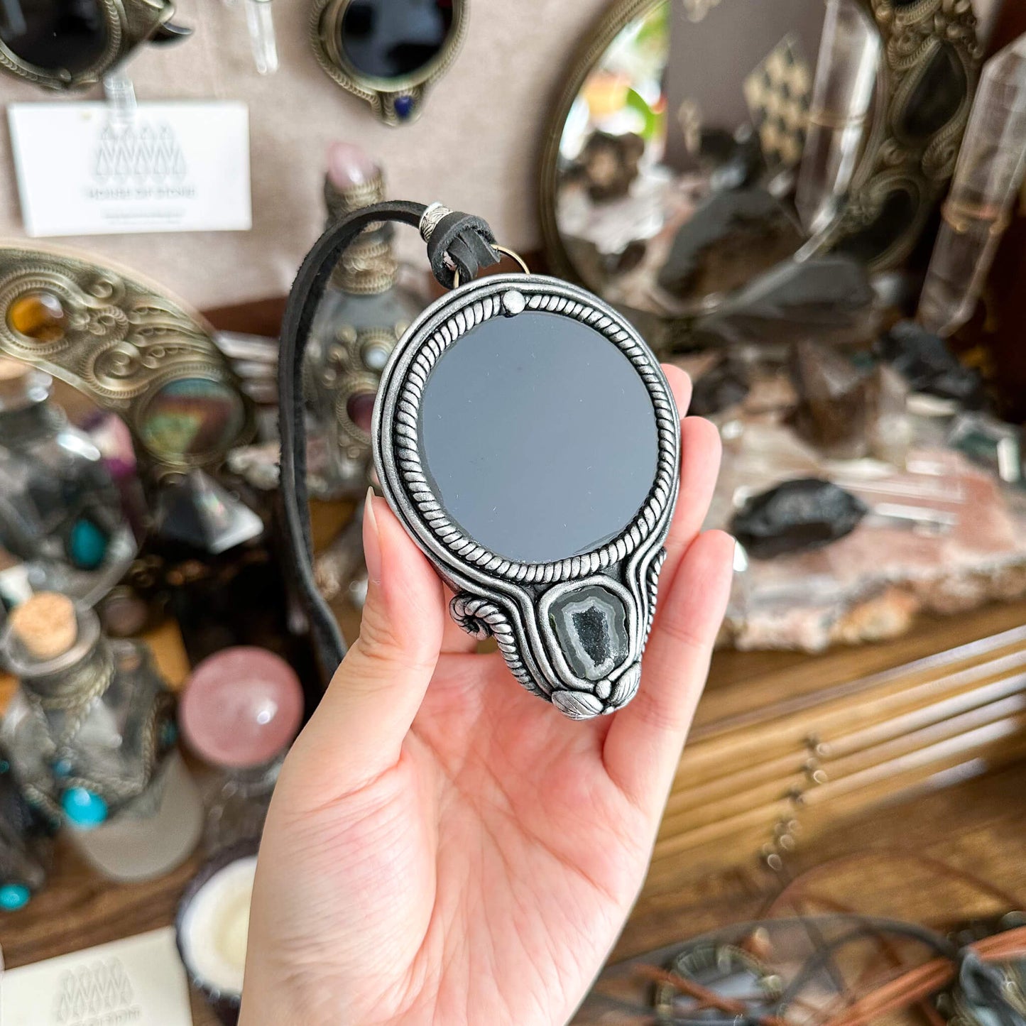 Handmade Natural Black Obsidian Pendant Necklace/Magic Obsidian Mirror Crystal Pendant/Scrying Mirror Talisman Protection Jewelry/Altar Tool