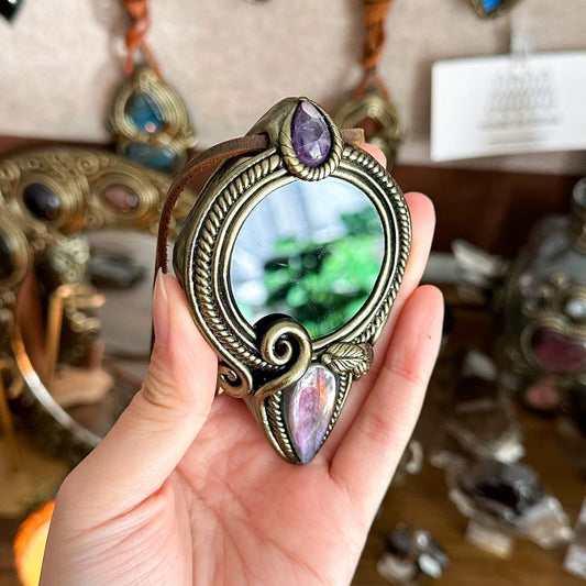 Handmade Natural Black Obsidian Pendant Necklace/Magic Obsidian Mirror Crystal Pendant/Scrying Mirror Labradorite Jewelry/Altar Tool