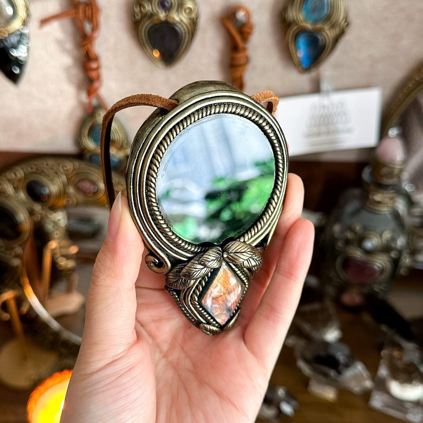 Handmade Natural Black Obsidian Pendant Necklace/Magic Obsidian Mirror Crystal Pendant/Scrying Mirror Labradorite Jewelry/Altar Tool