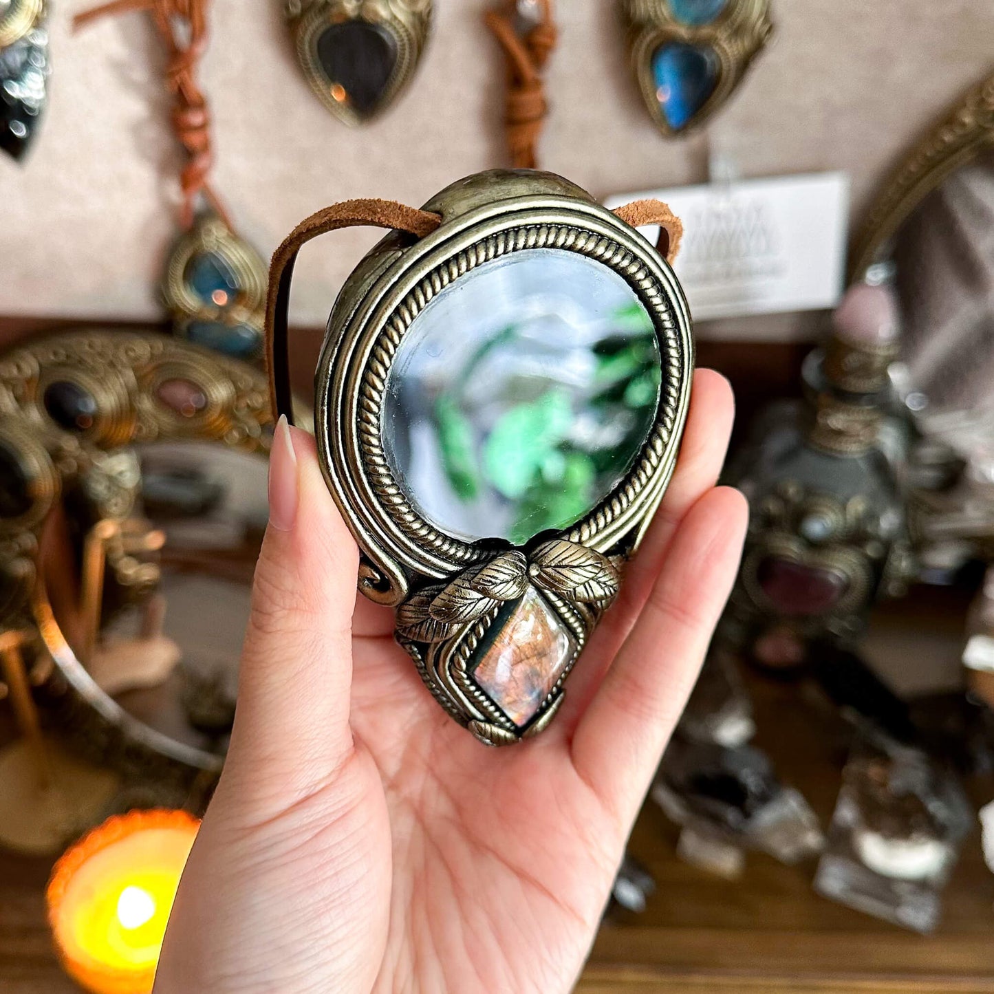 Handmade Natural Black Obsidian Pendant Necklace/Magic Obsidian Mirror Crystal Pendant/Scrying Mirror Labradorite Jewelry/Altar Tool