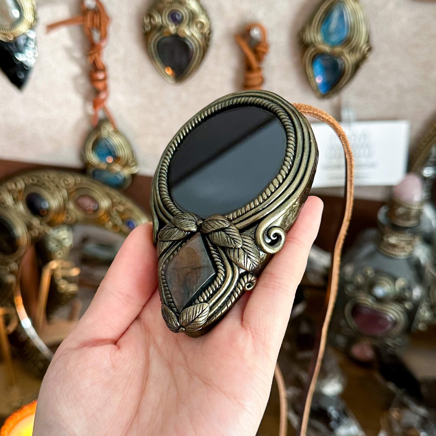 Handmade Natural Black Obsidian Pendant Necklace/Magic Obsidian Mirror Crystal Pendant/Scrying Mirror Labradorite Jewelry/Altar Tool