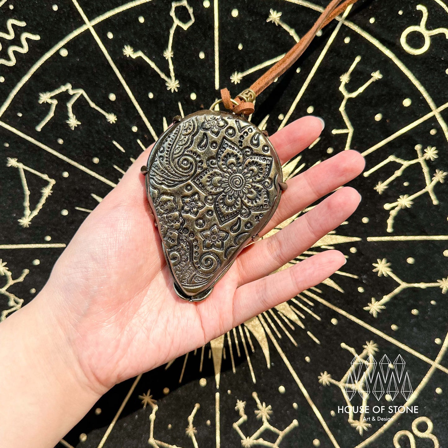 Handmade Natural Black Obsidian Pendant Necklace/Magic Obsidian Mirror Crystal Pendant/Scrying Mirror Talisman Protection Jewelry/Altar Tool