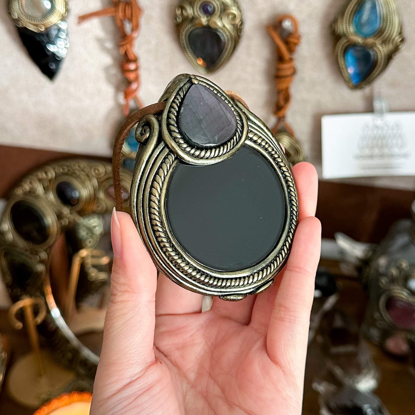 Handmade Natural Black Obsidian Pendant Necklace/Magic Obsidian Mirror Crystal Pendant/Scrying Mirror Labradorite Jewelry/Altar Tool