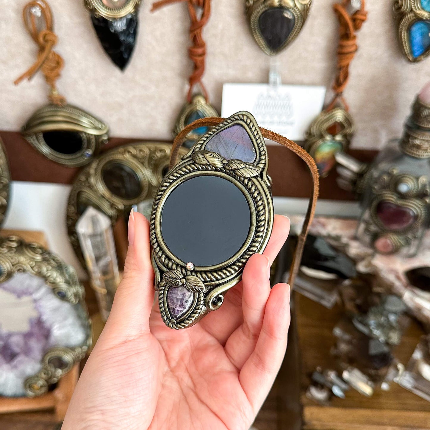 Handmade Natural Black Obsidian Pendant Necklace/Magic Obsidian Mirror Crystal Pendant/Scrying Mirror Labradorite Jewelry/Altar Tool