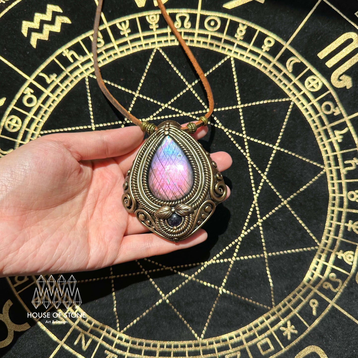 Natural Handmade Labradorite Pendant Necklace/Magic Labradorite Crystal Double-sided Pendant/Amethyst Labradorite Jewelry/Chakra/Altar Tool