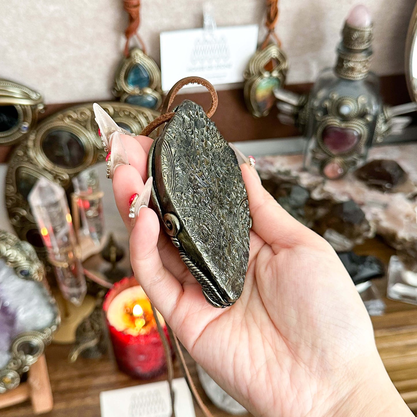 Handmade Natural Black Obsidian Pendant Necklace/Magic Obsidian Mirror Crystal Pendant/Scrying Mirror Labradorite Protection Jewelry/Altar Tool
