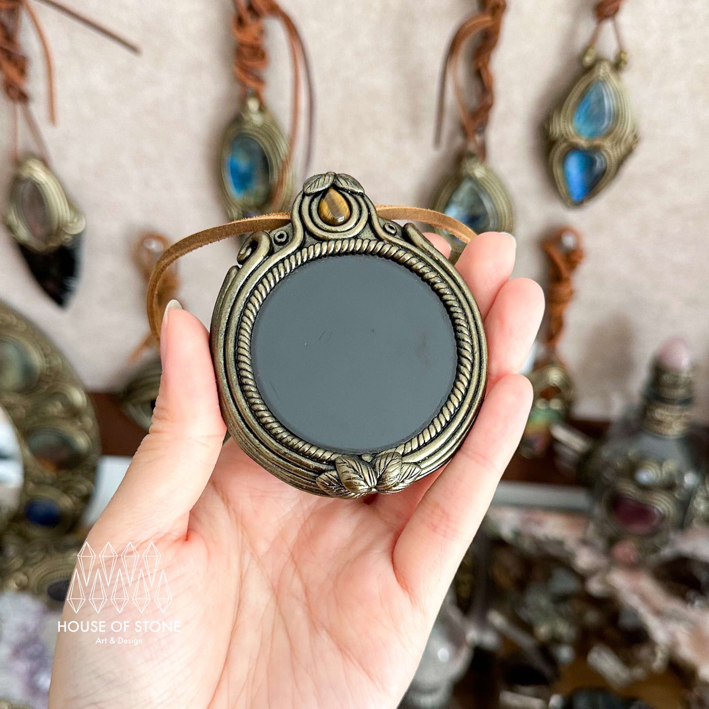 Handmade Natural Black Obsidian Pendant Necklace/Magic Obsidian Mirror Crystal Pendant/Scrying Mirror Labradorite Jewelry/Altar Tool
