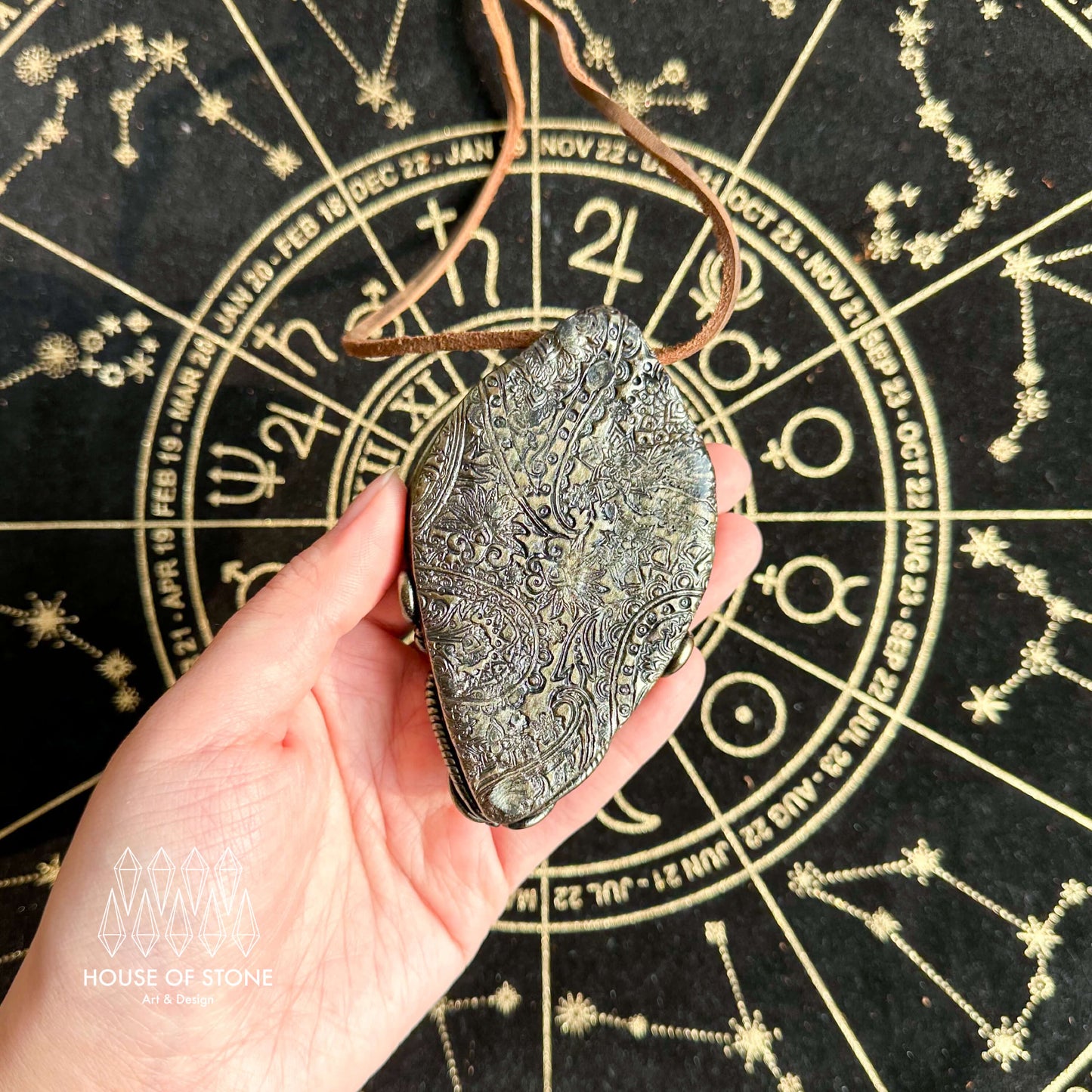 Handmade Natural Black Obsidian Pendant Necklace/Magic Obsidian Mirror Crystal Pendant/Scrying Mirror Labradorite Protection Jewelry/Altar Tool