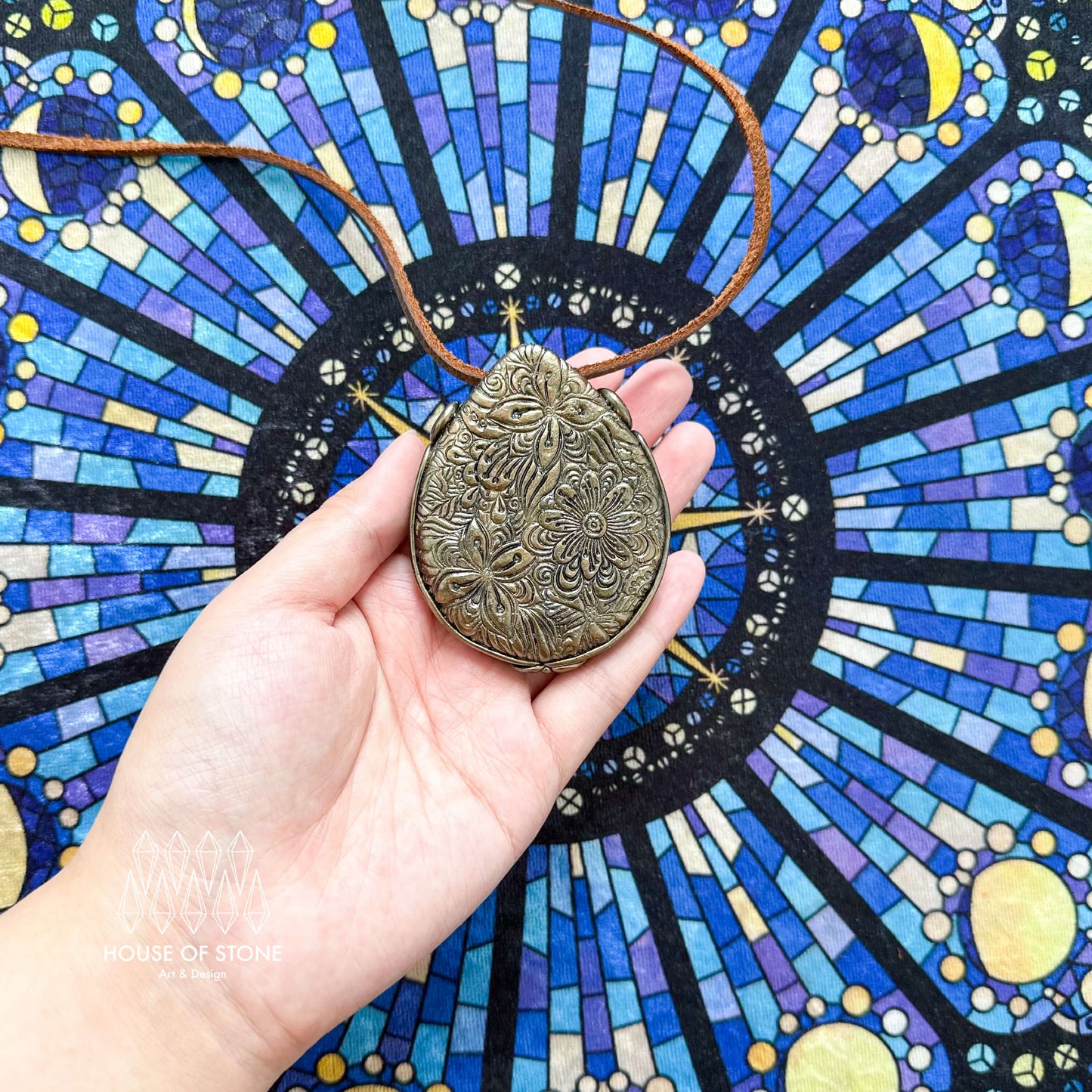 Natural Handmade Black Obsidian Pendant Necklace/Magic Obsidian Mirror Crystal Pendant/Scrying Mirror Labradorite Jewelry/Chakra/Altar Tool