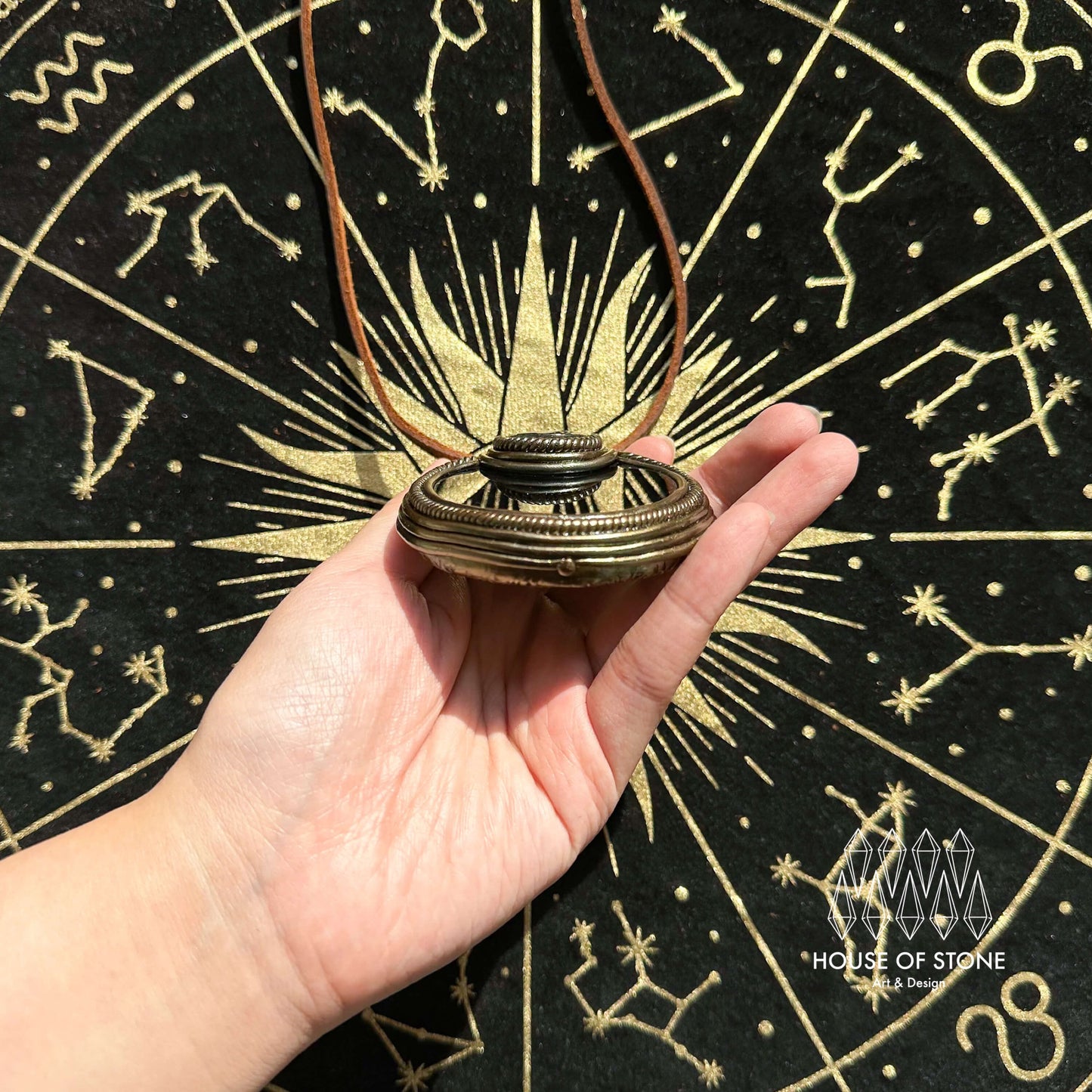 Natural Handmade Black Obsidian Pendant Necklace/Magic Obsidian Mirror Crystal Pendant/Scrying Mirror Labradorite Jewelry/Altar Tool