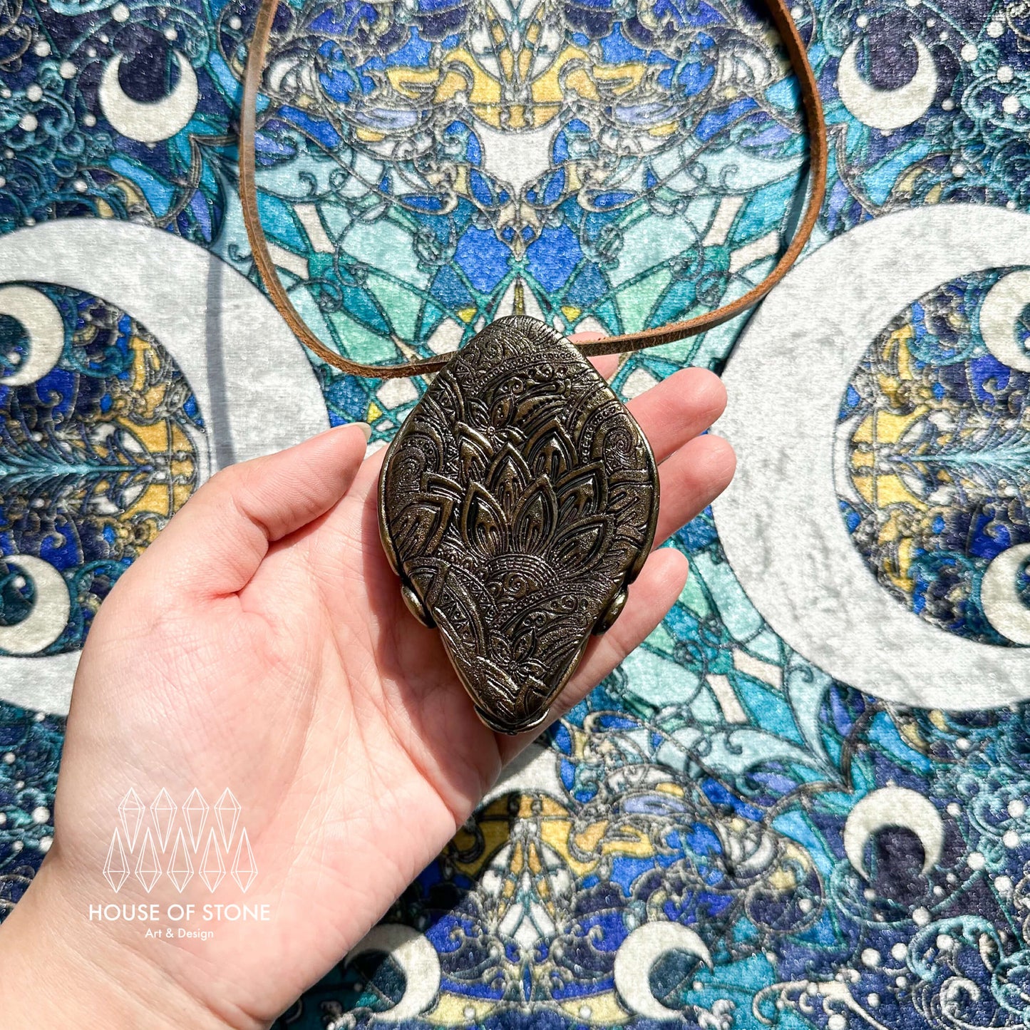 Natural Handmade Black Obsidian Pendant Necklace/Magic Obsidian Mirror Crystal Pendant/Scrying Mirror Labradorite Jewelry/Altar Tool