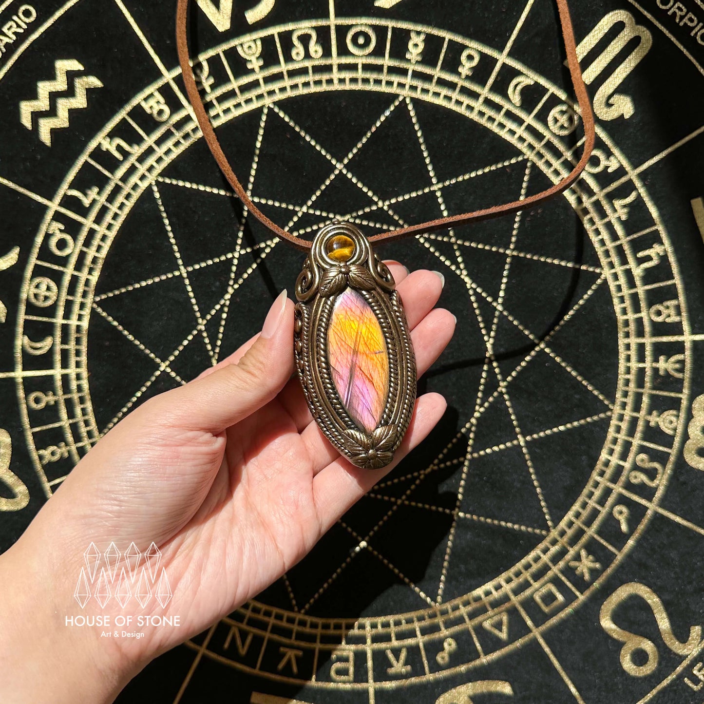 Natural Handmade Labradorite Pendant Necklace/Magic Labradorite Crystal Double-sided Pendant/Agate Labradorite Jewelry/Chakra/Altar Tool