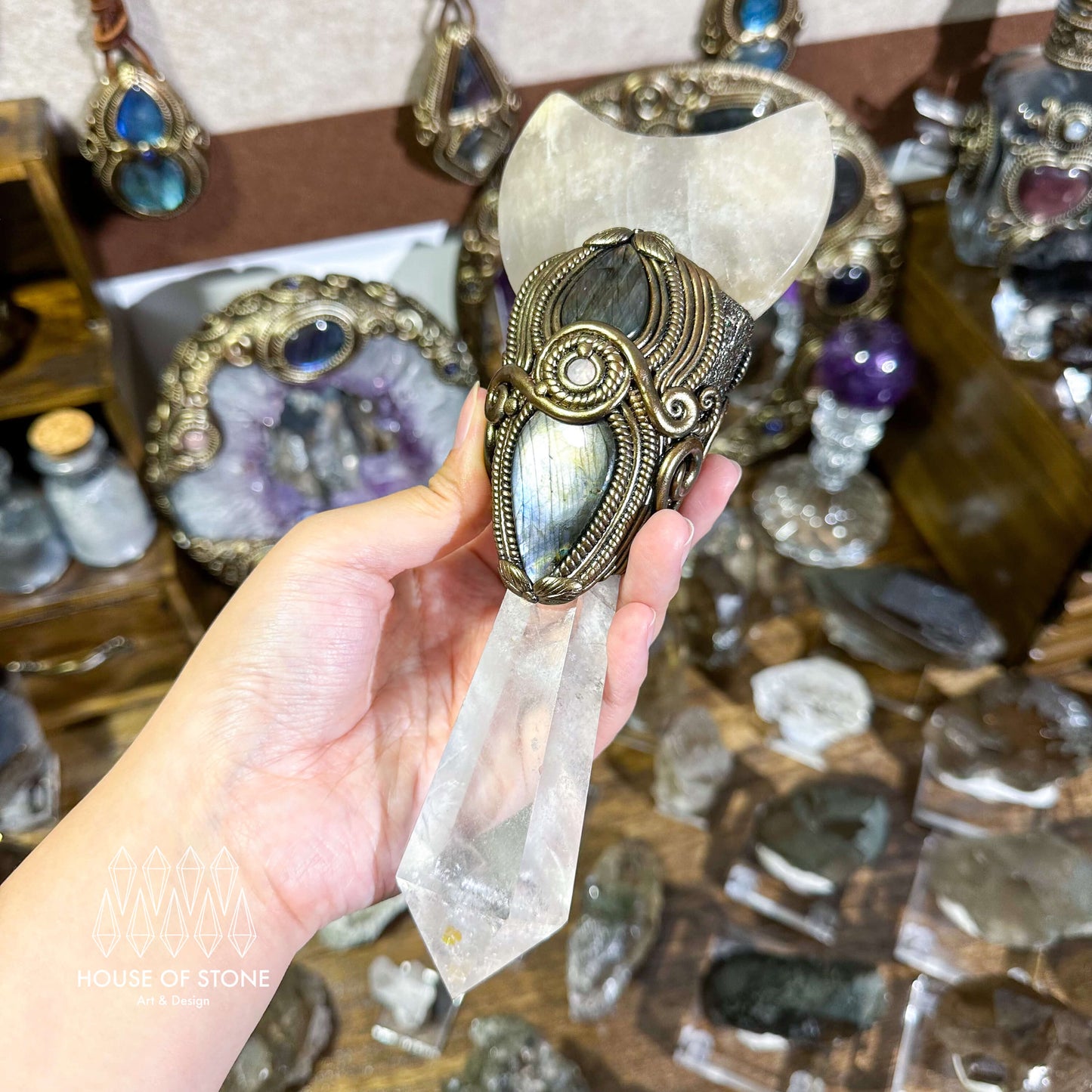 Natural Handmade Clear Quartz Crystal Wand/Magic Witch Crystal Wand/Moonstone Amethyst Labradorite Handle/Chakra/Manifest Altar Tool