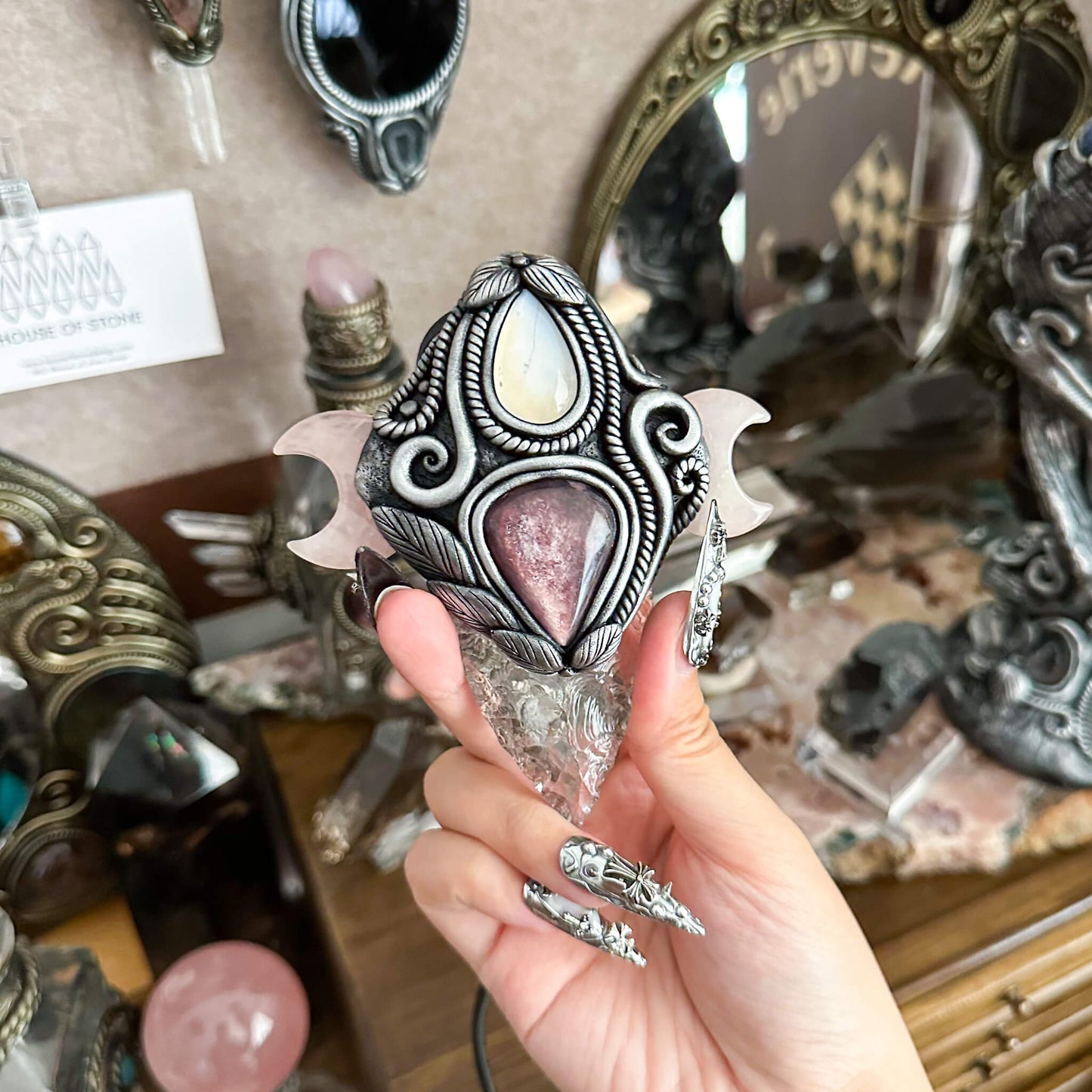 Handmade Natural Clear Quartz Pendant Necklace/Magic Rose Quartz Crystal Protection Pendant/Talisman Amulet Jewelry/Chakra/Altar Tool